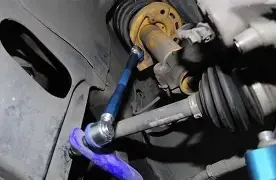 Ang mga bahagi ng chassis na nakalantad sa buhay: Kailangan bang mapalitan ang mga link ng sway bar sa isang iskedyul?