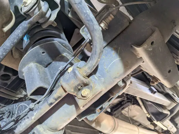 Mga Alalahanin sa Chassis sa Panahon ng EV: Mga Hamon sa Durability ng Sway Bar Bushings na Inihayag ng High-Mileage Kia EV9 Case